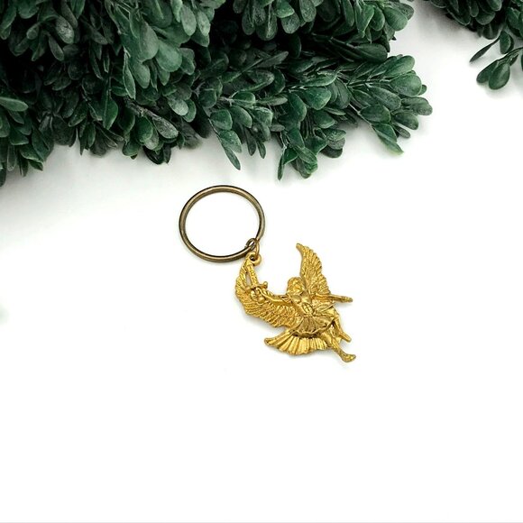 Vintage Gold-Tone Archangel Keychain With Detailed Design & Sturdy Ring - Picture 2 of 4
